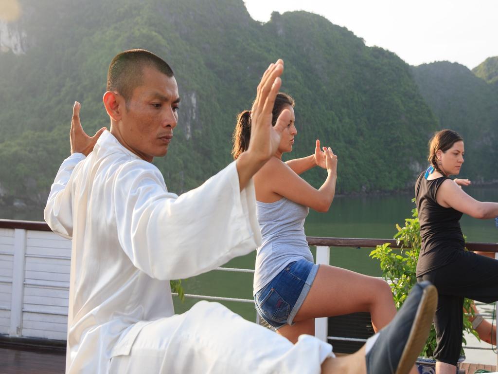 Hotel Garden Bay Premium Cruise Hạ Long Exterior foto